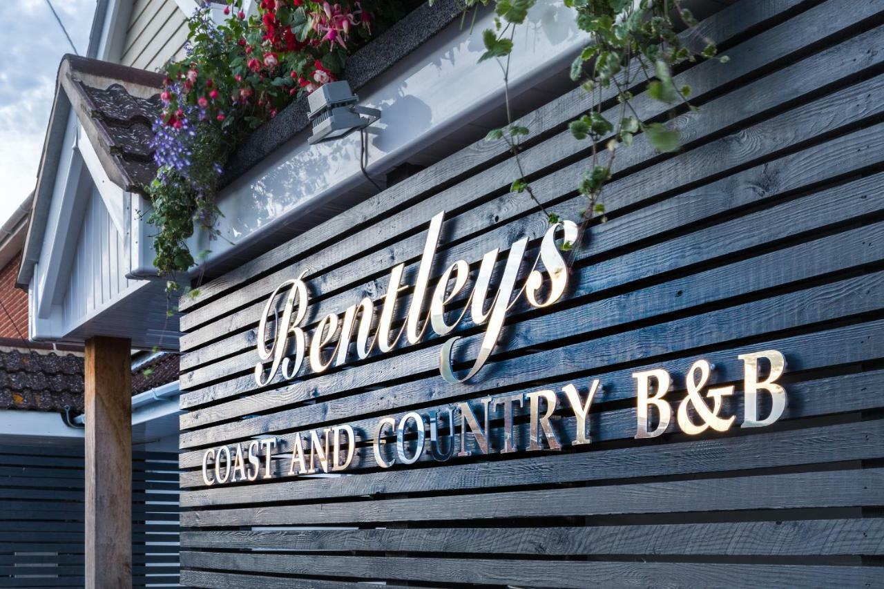 Bentleys Coast And Country B&B Lymington Bagian luar foto