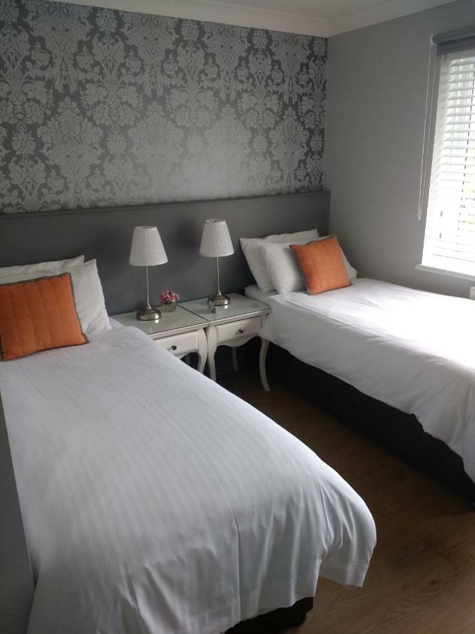 Bentleys Coast And Country B&B Lymington Bagian luar foto